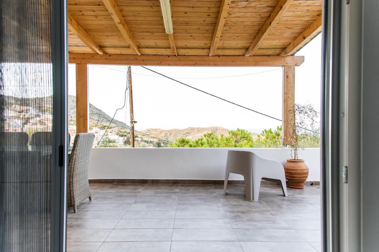 Chic & Spacious House In Rodia Heraklion Bagian luar foto