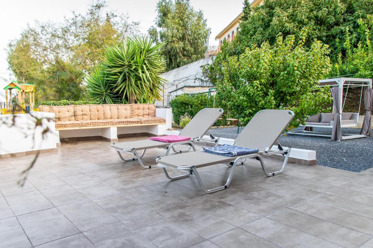 Chic & Spacious House In Rodia Heraklion Bagian luar foto