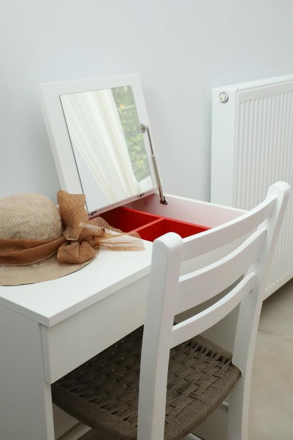 Chic & Spacious House In Rodia Heraklion Bagian luar foto